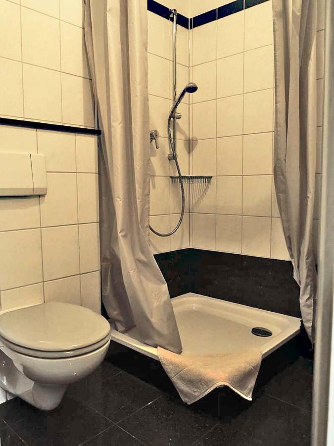 Ferien-Messe-Handwerker- Apartment Bensberg Bergisch Gladbach Extérieur photo