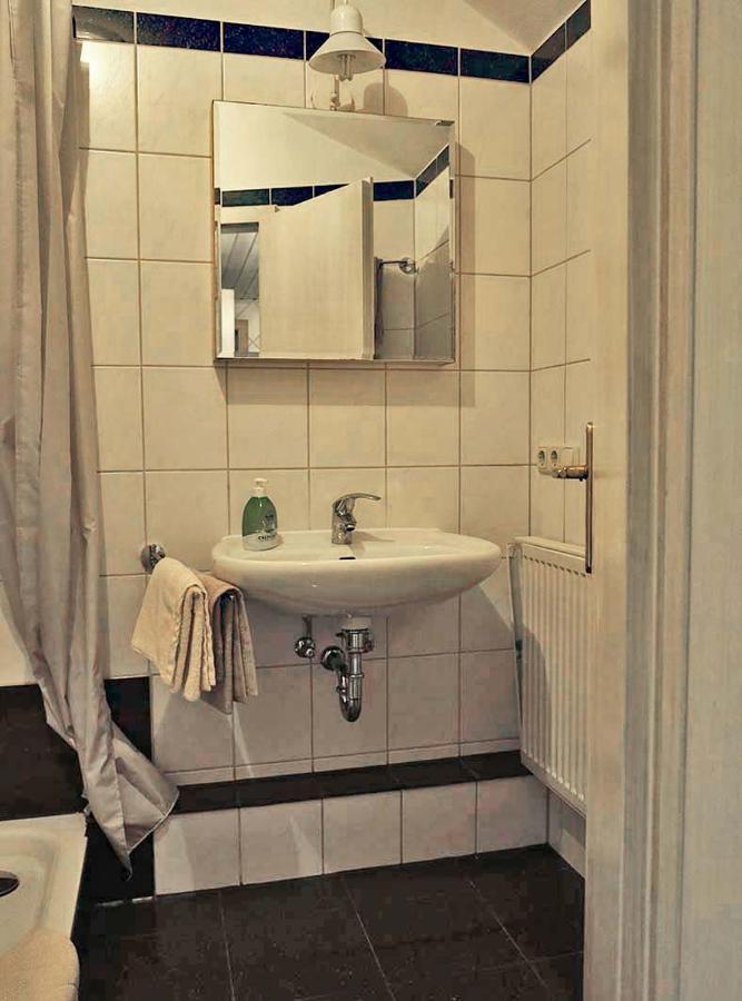 Ferien-Messe-Handwerker- Apartment Bensberg Bergisch Gladbach Extérieur photo